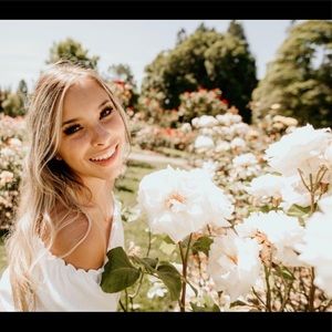 Meet your Posher, Elissa